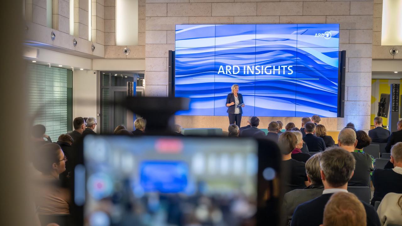 Wie erreicht die ARD junge Zielgruppen? Mit Streaming, KI, Innovation ...