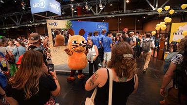 Die Maus am ARD-Stand auf der re:publica