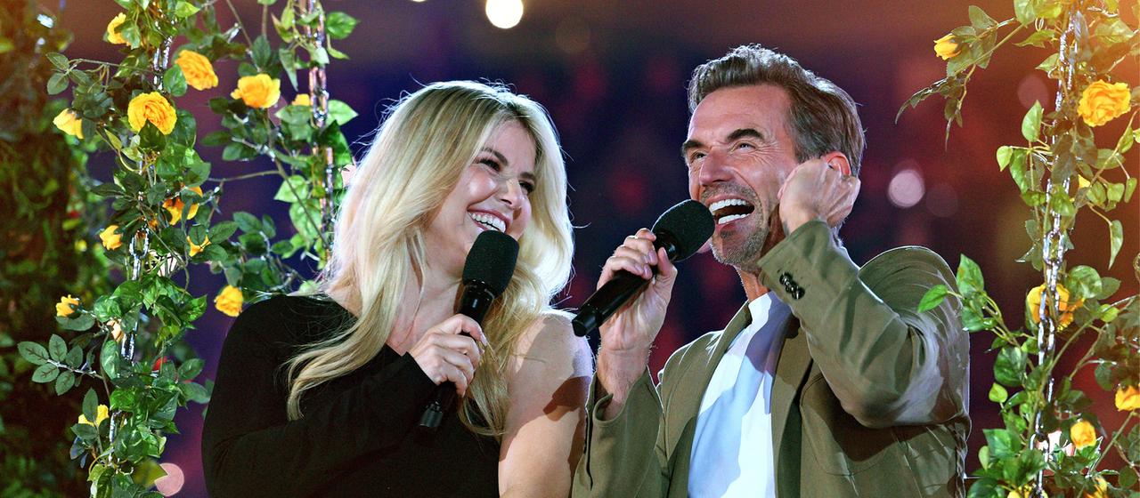 Florian Silbereisen beim Schlagerbooom Open Air 2026 mit Beatrice Egli auf der Bühne