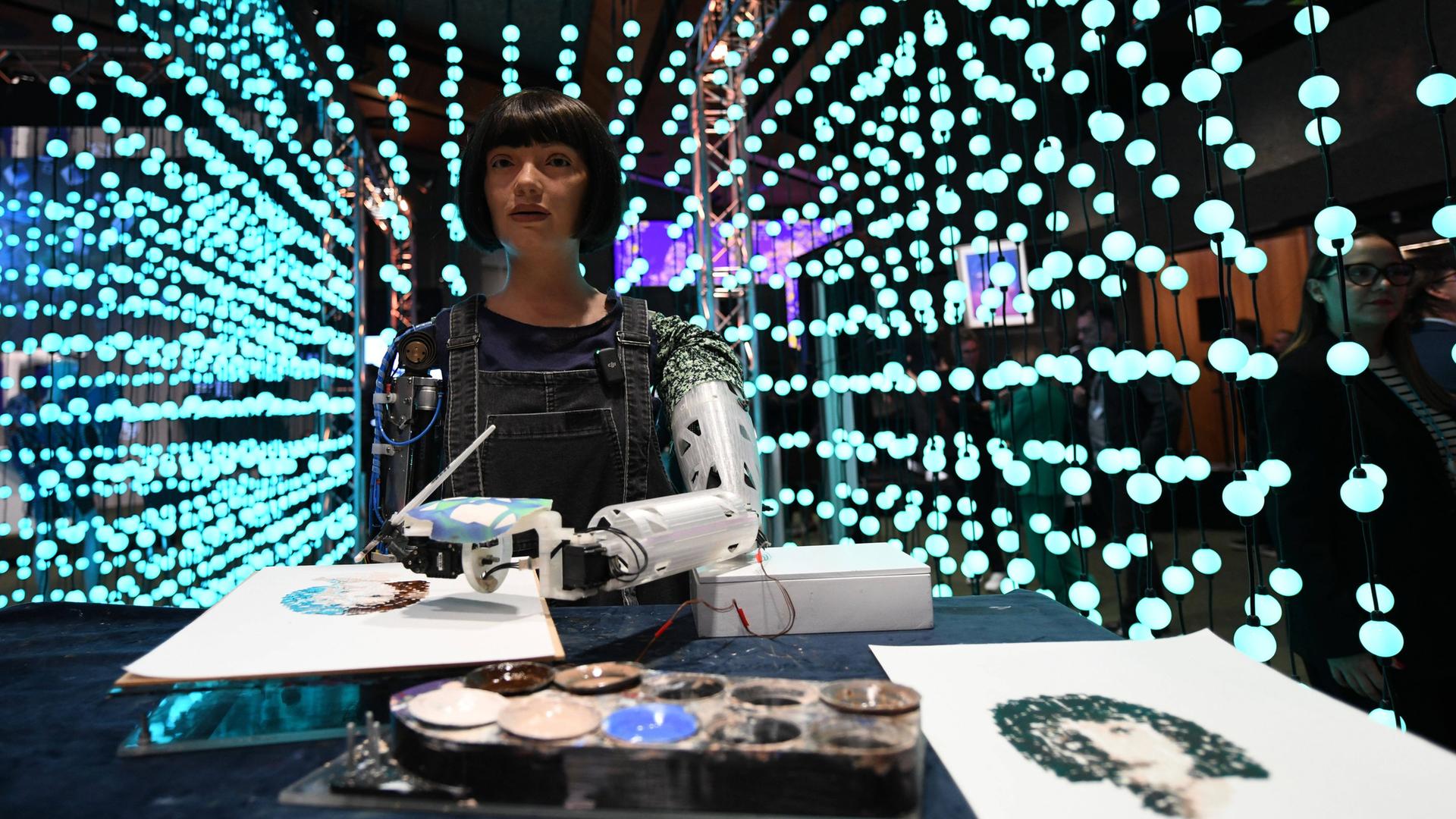 Doku ber knstliche Intelligenz: Der Code des Knstlers | ard.de